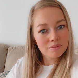 Meet your Posher, Jillian